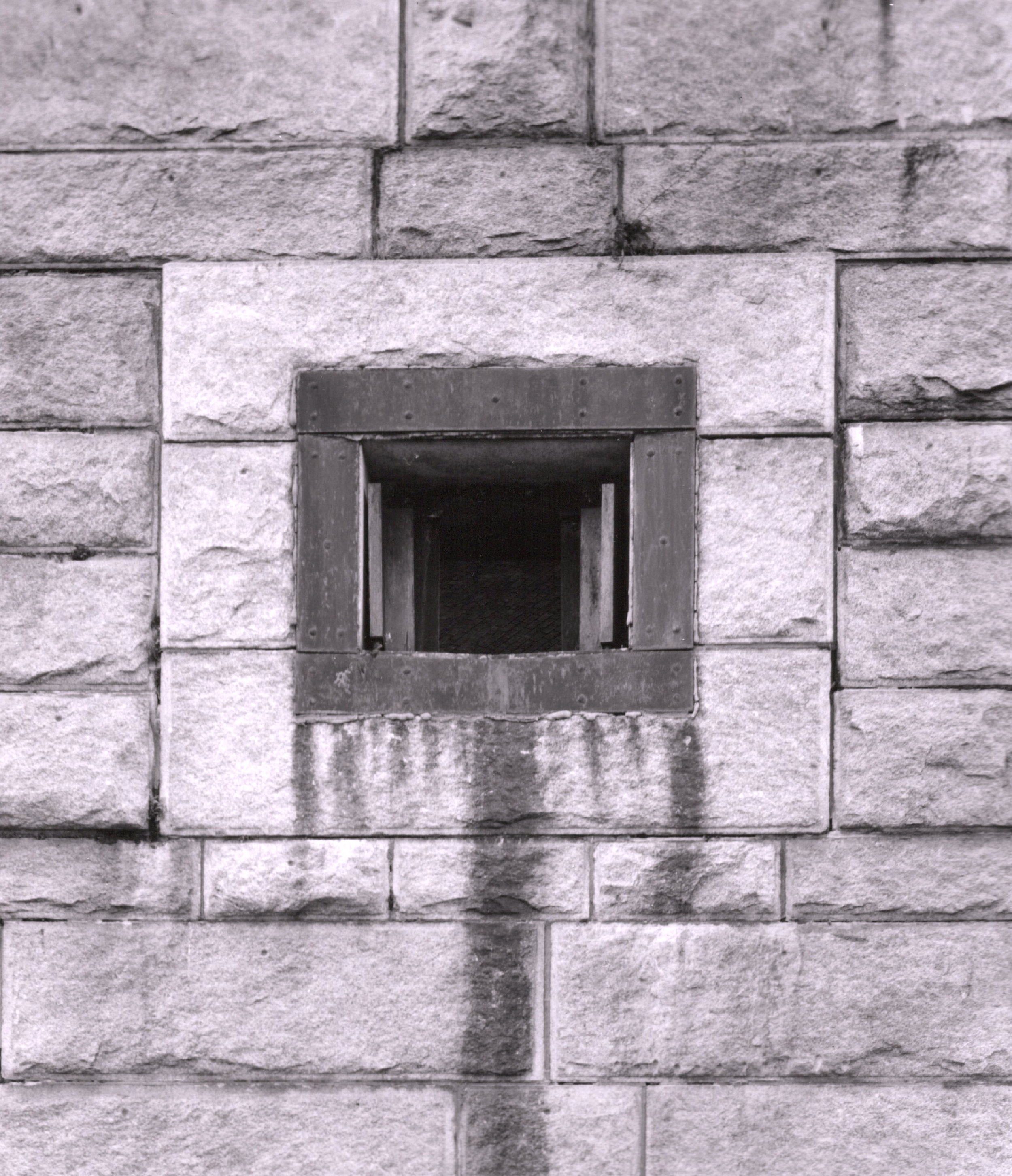 gun port photograph